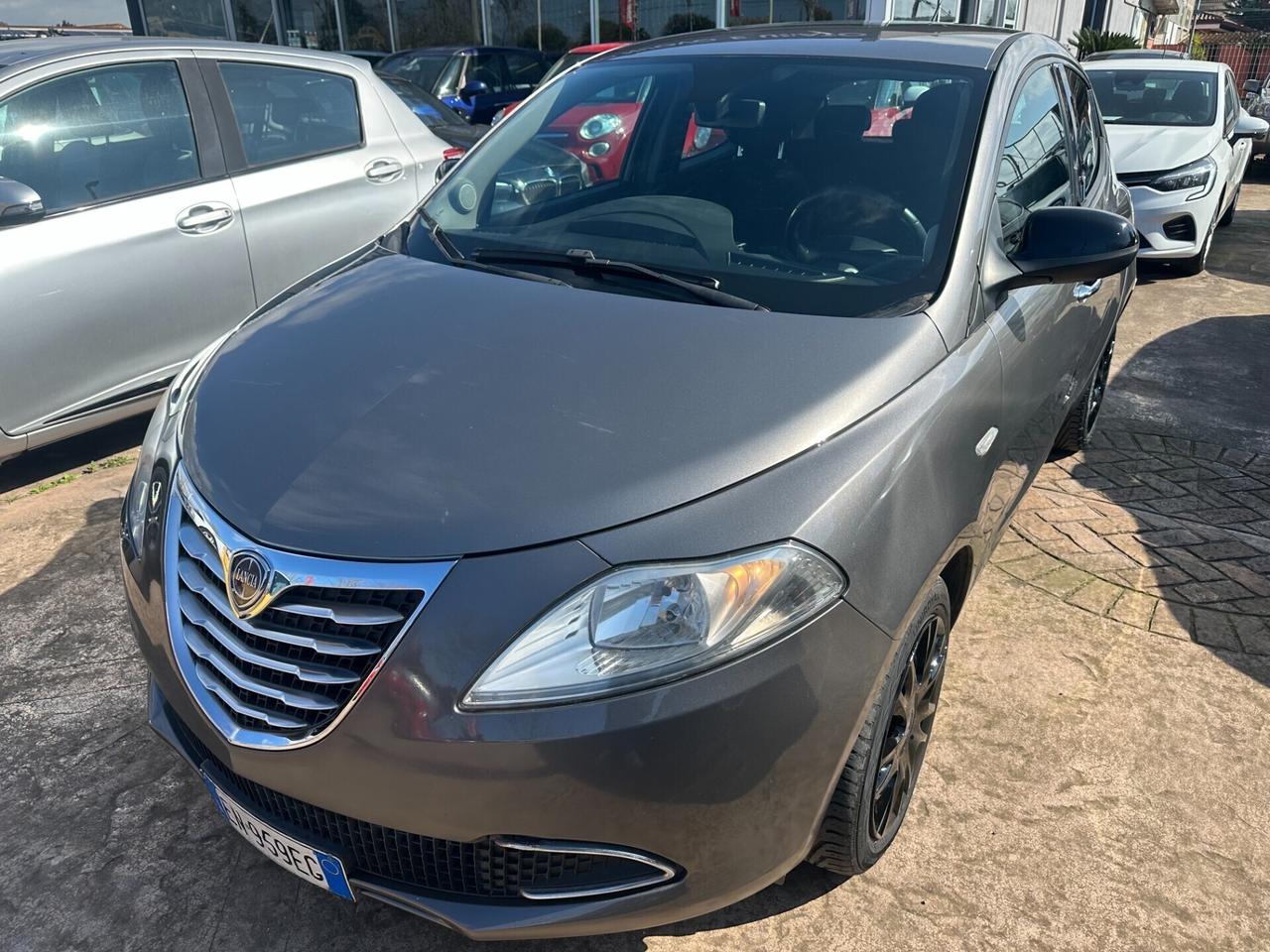 LANCIA YPSILON GOLD TAGLIANDI FINANZIAMENTO