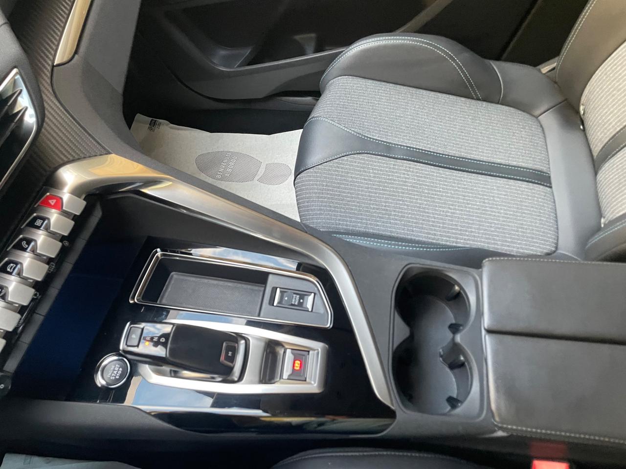 Peugeot 3008 BlueHDi 130 S&S EAT8 Allure Pack