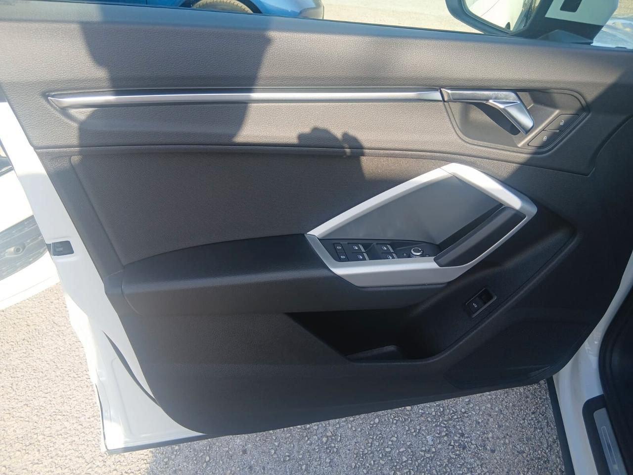 Audi Q3 35 TDI quattro S tronic line edition