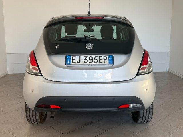 LANCIA Ypsilon 0.9 TwinAir 85 CV 5 porte S&S Silver