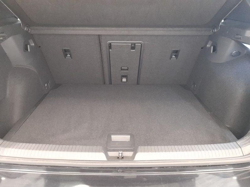 Volkswagen Golf GTI 2.0 TSI GTI