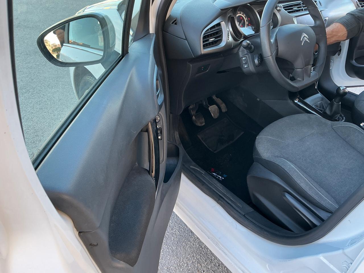 Citroen C3 PureTech 82 Live Edition