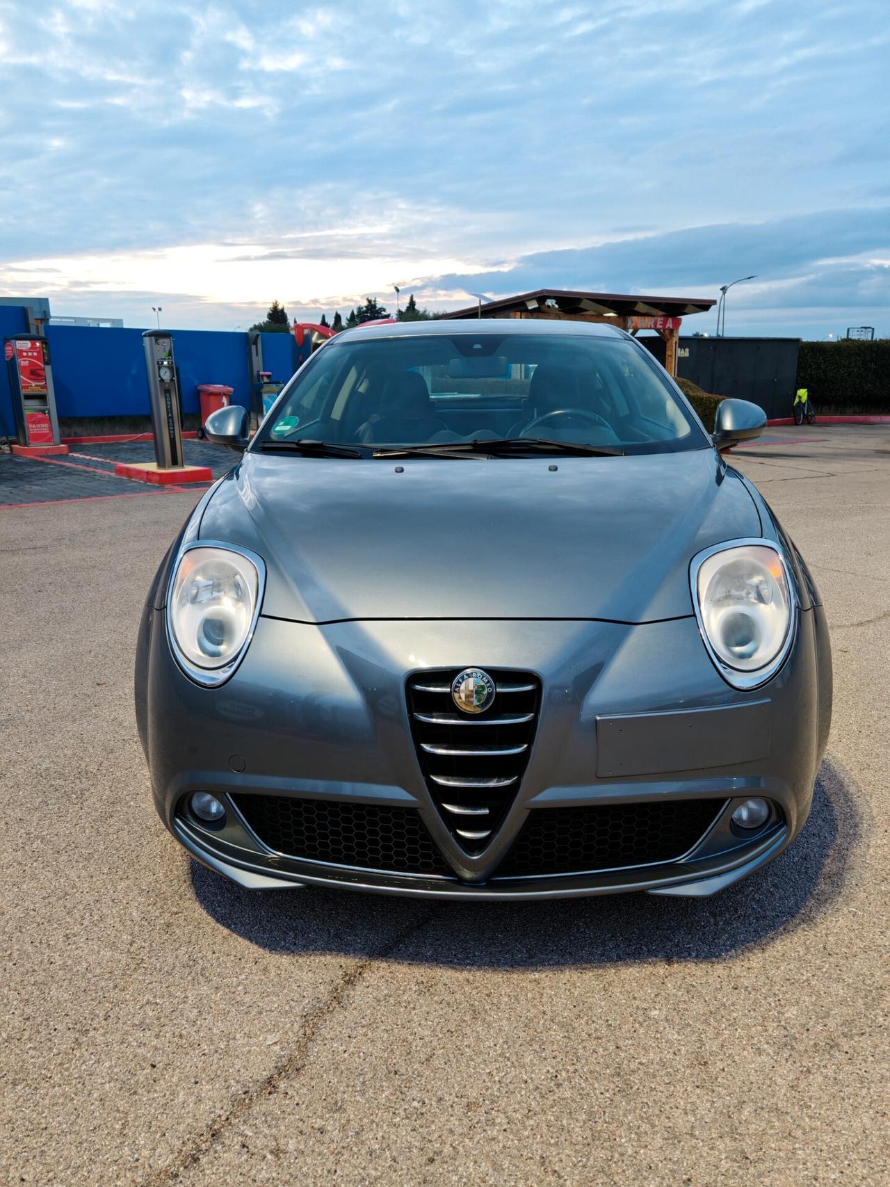 Alfa Romeo MiTo 1.3 JTDm-2 85 CV S&S Distinctive Sport Pack PER NEOPATENTATI