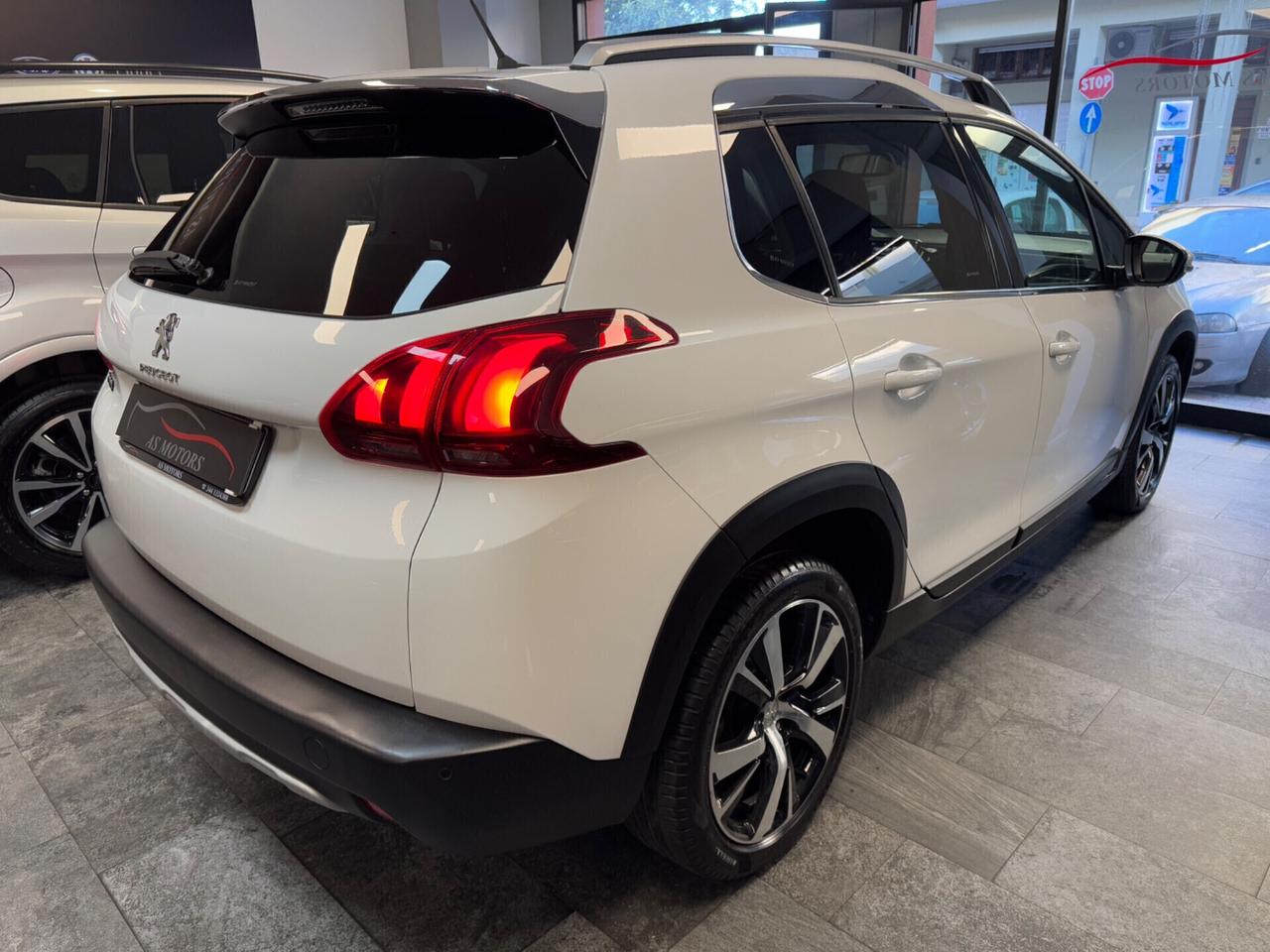 Peugeot 2008 BlueHDi 100 Allure