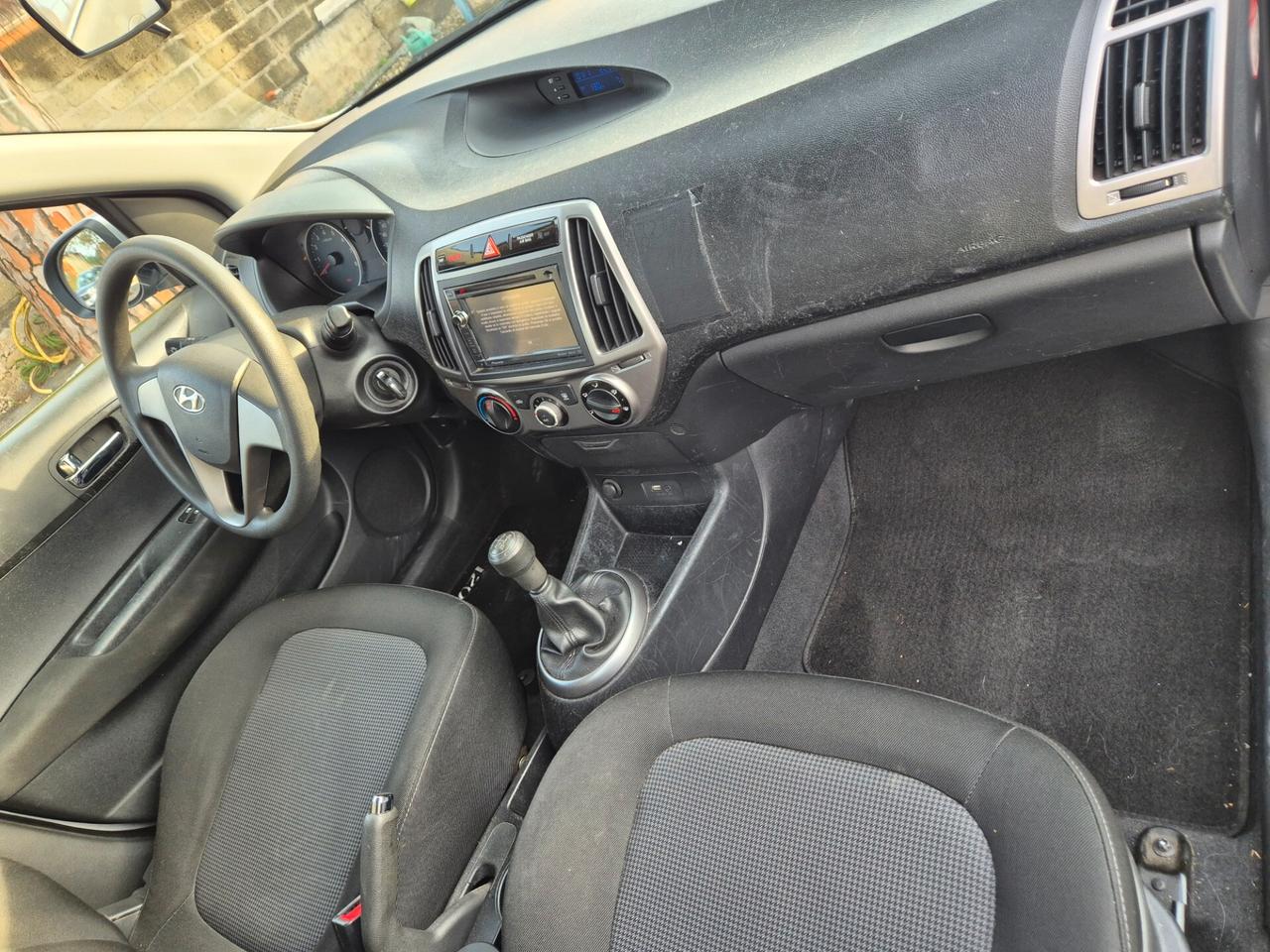 Hyundai i20 1.2 5p. Econext Sound Edition