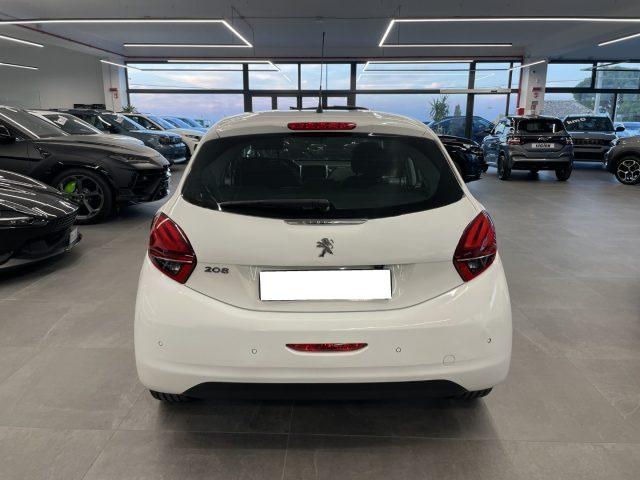 PEUGEOT 208 1.2 82 CV Allure