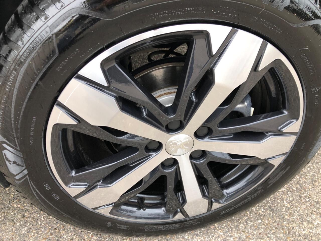 Peugeot 3008 BlueHDi 130 S&S EAT8 Allure Pack