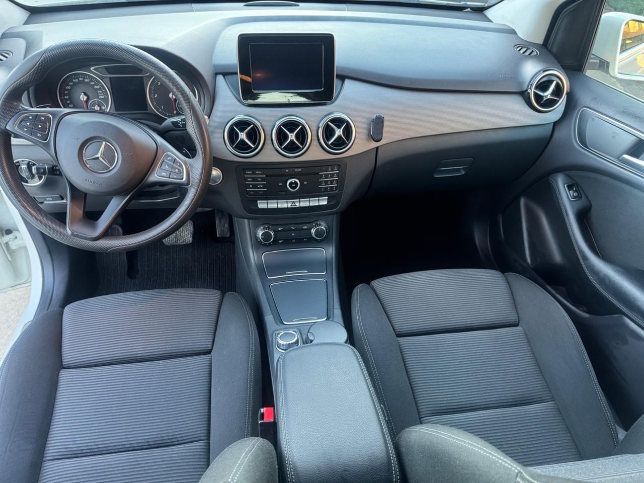 Mercedes-benz B 180 d Automatic Premium neopatentati