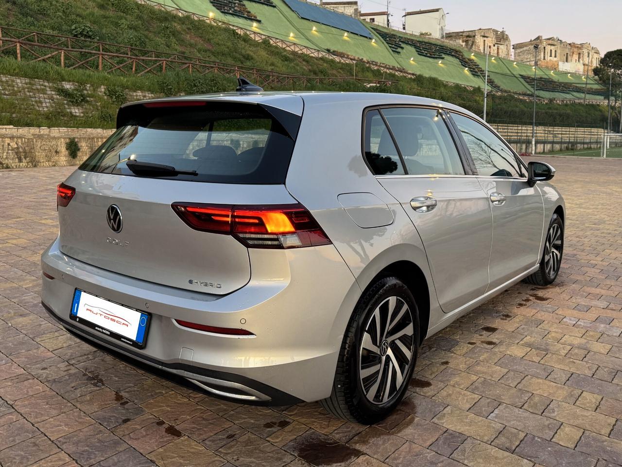 Volkswagen Golf 1.4 TSI eHYBRID DSG Style