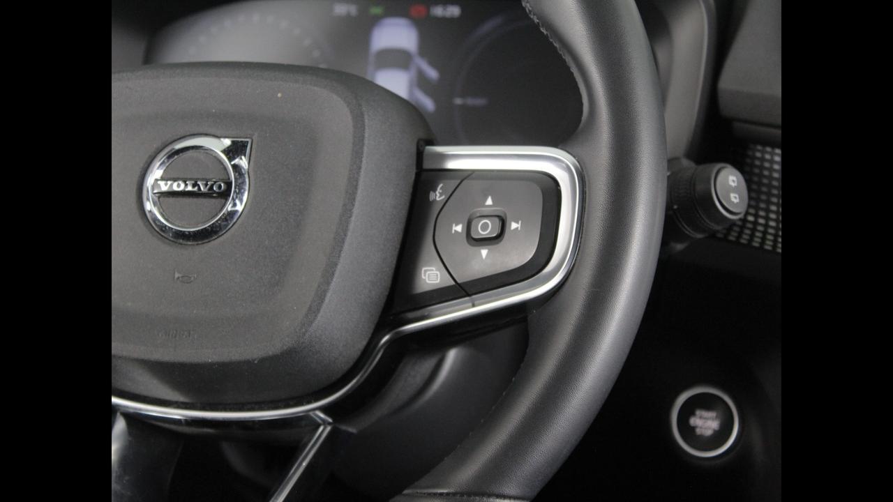 VOLVO XC40 - XC40 1.5 t5 phev R-design auto my21