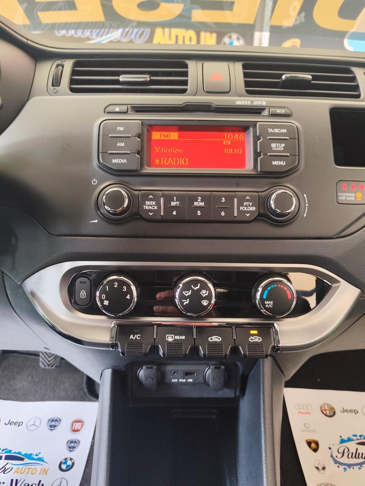 Kia Rio 1.1 CRDi WGT 5p. EX