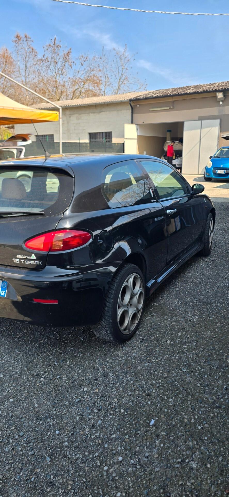 Alfa Romeo 147 1.6i benzina iscritta Asi