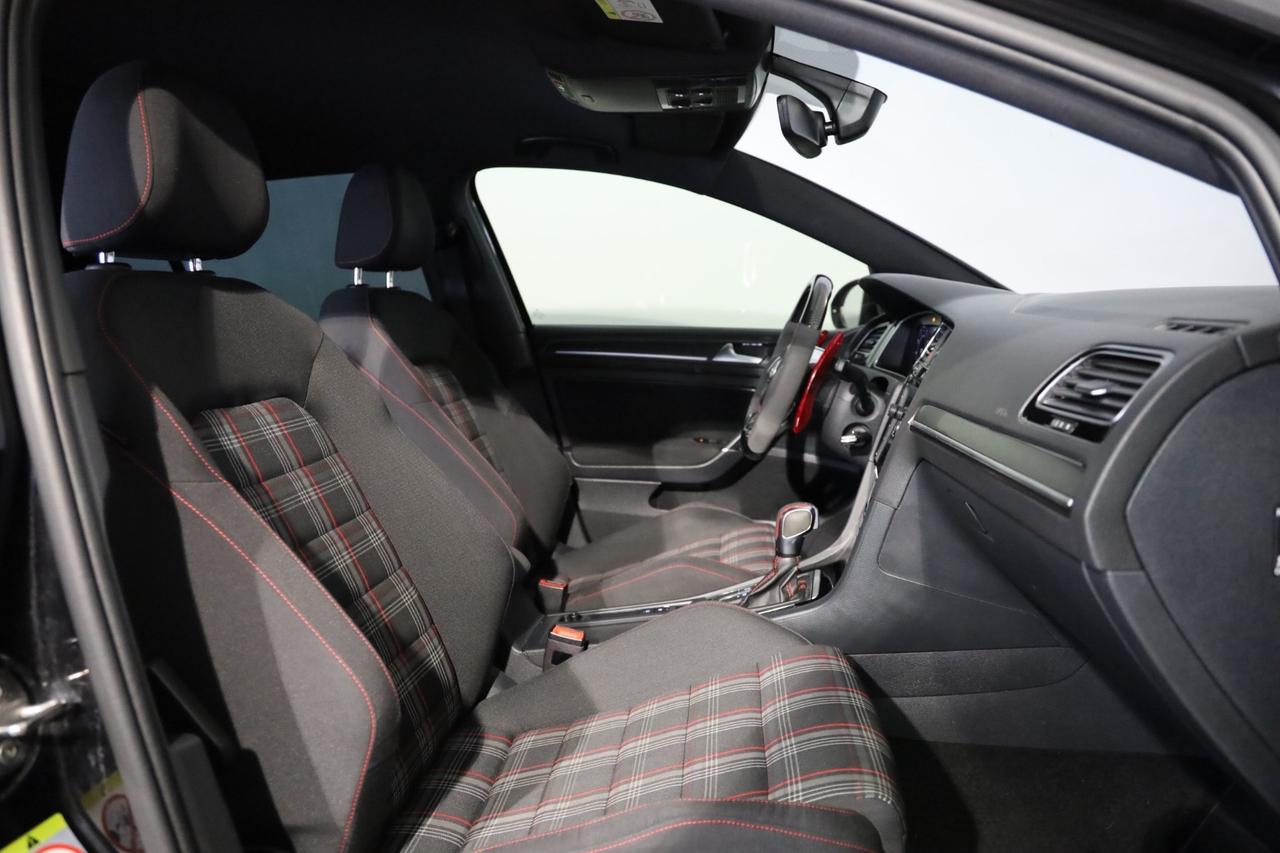 Volkswagen Golf GTI Performance 2.0 TSI DSG 5p.