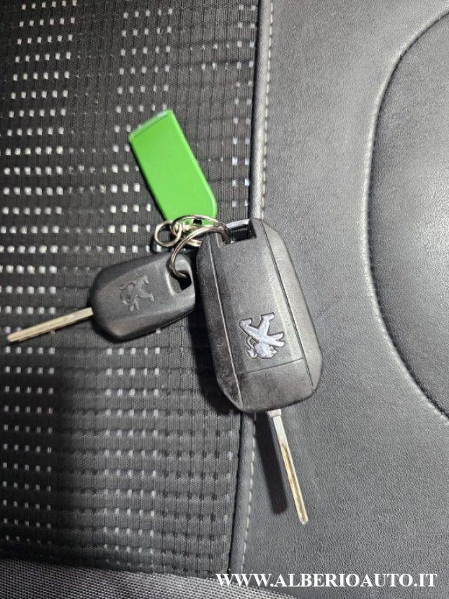 PEUGEOT 2008 1° serie BlueHDi 100 Allure