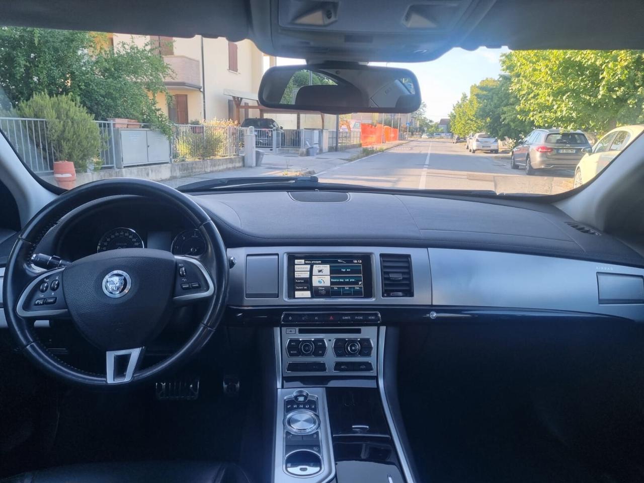 Jaguar XF 2.2 D 200 CV Luxury MOTORE NUOVO