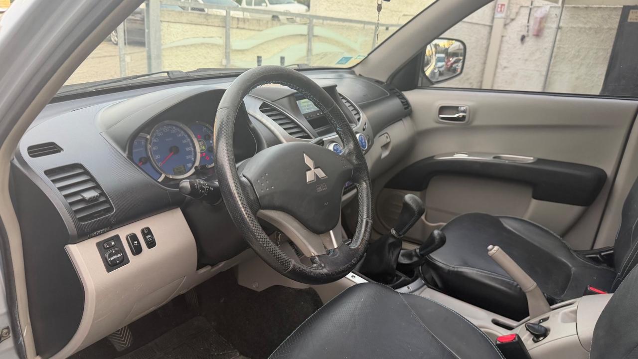 Mitsubishi L200 2.5 DI-D/136CV Double Cab Intense