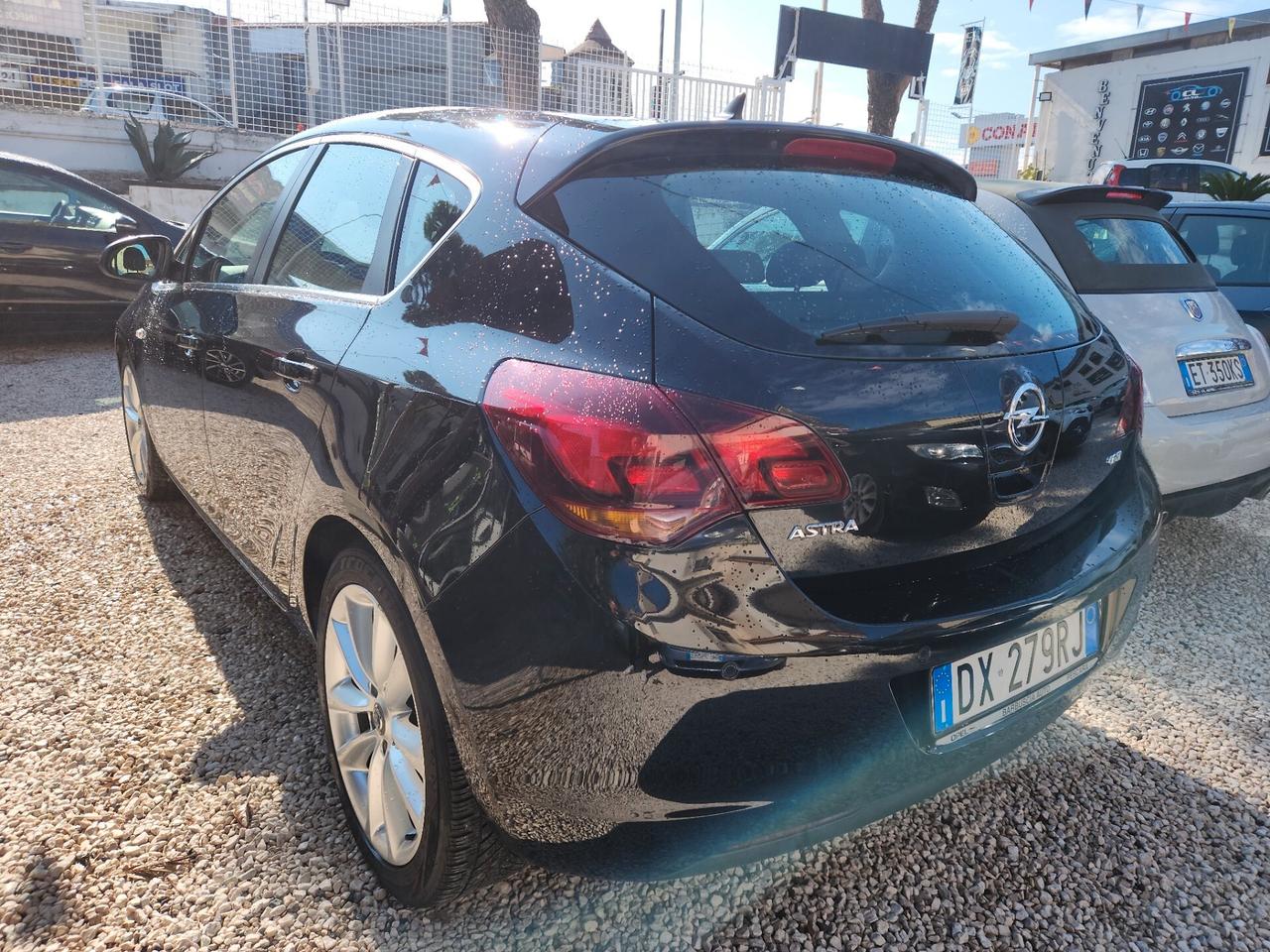 Opel Astra 1.7 CDTI 110CV 5 porte Cosmo