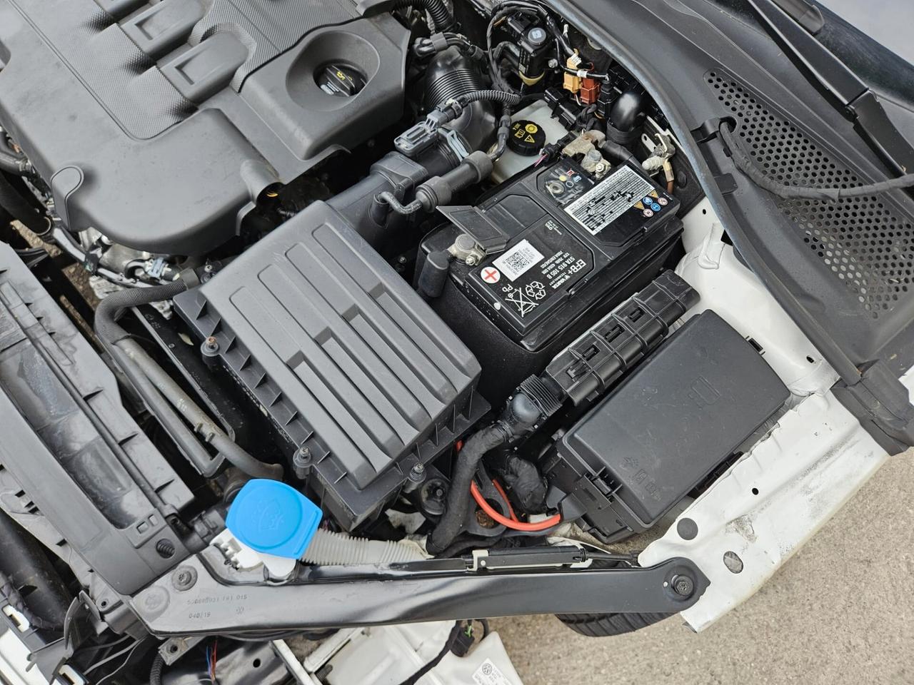 Volkswagen Golf Variant 1.6 tdi 115cv INCIDENTATA