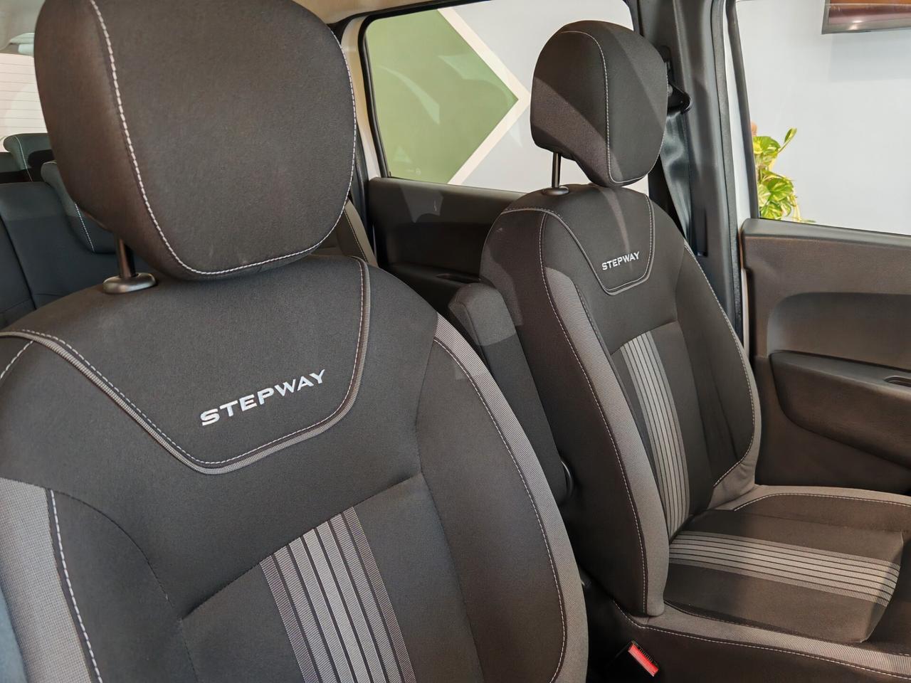 Dacia Lodgy 1.5 dCi 8V 110CV Start&Stop 7 posti Serie Speciale Wow