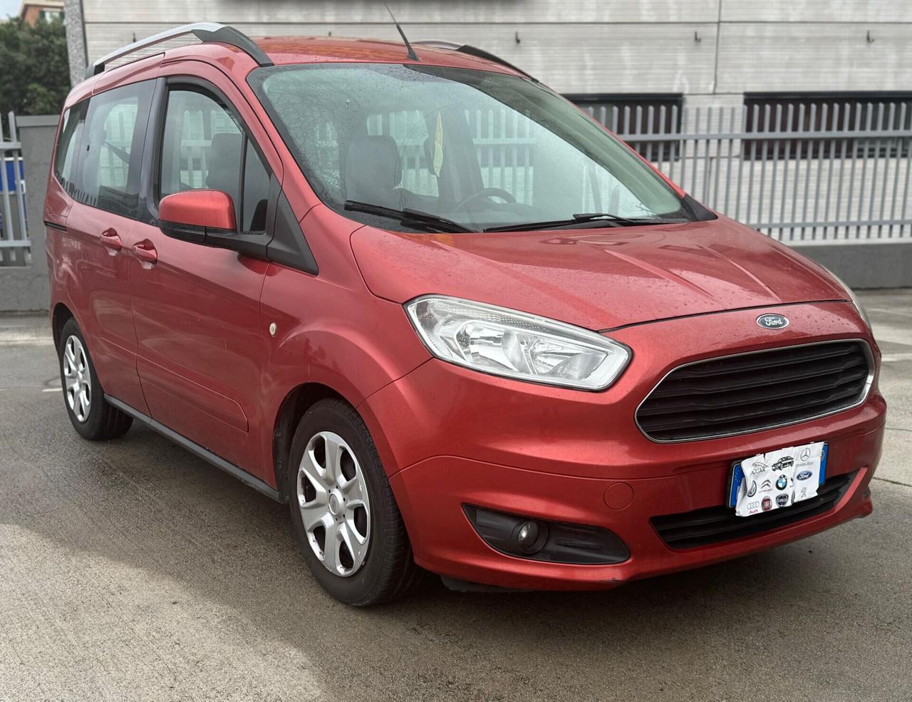 Ford Tourneo Courier 1.0 EcoBoost Titanium 2016