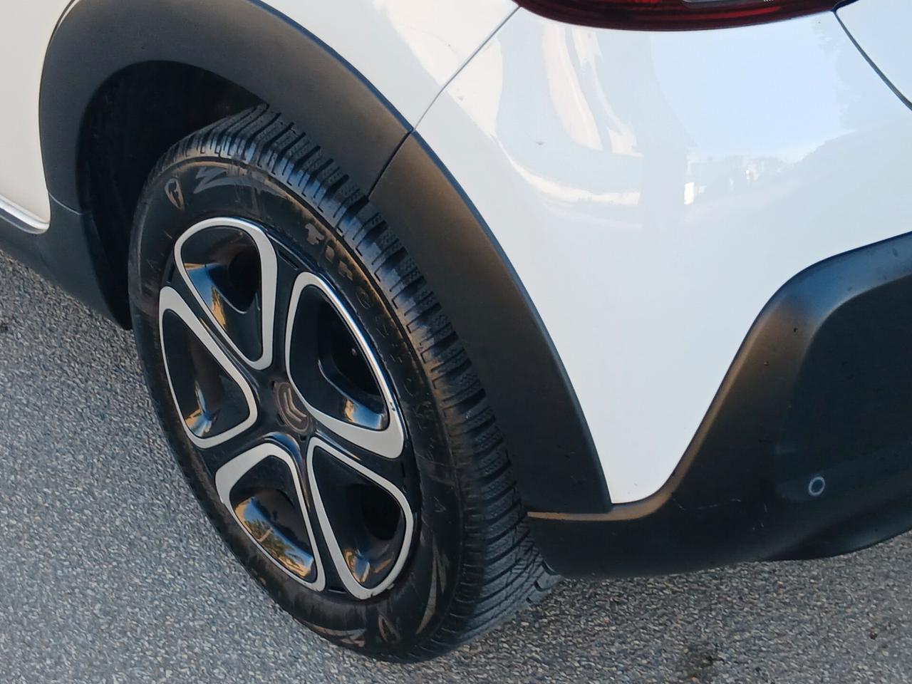 Citroen C3 BlueHDi 100 S&S Shine