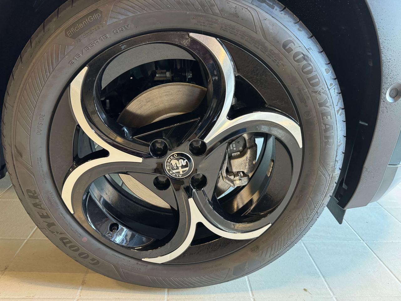 Alfa Romeo Junior Junior 1.2 ibrida Speciale 145cv edct6
