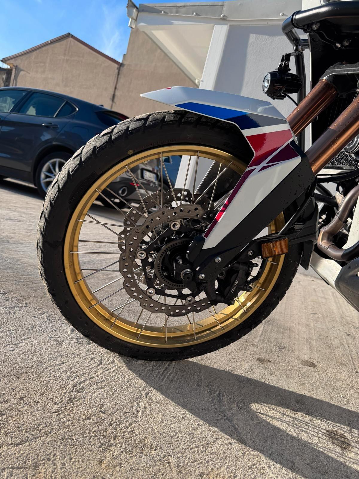 CRF 1100L AFRICA TWIN