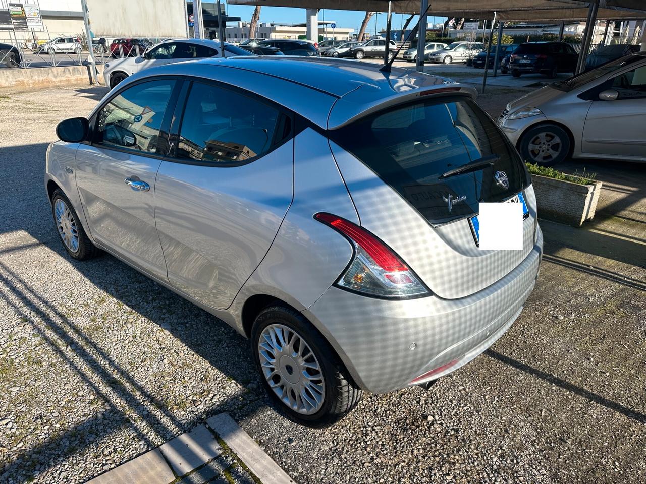 Lancia Ypsilon 1.2 69 CV 5 porte GPL Ecochic Gold