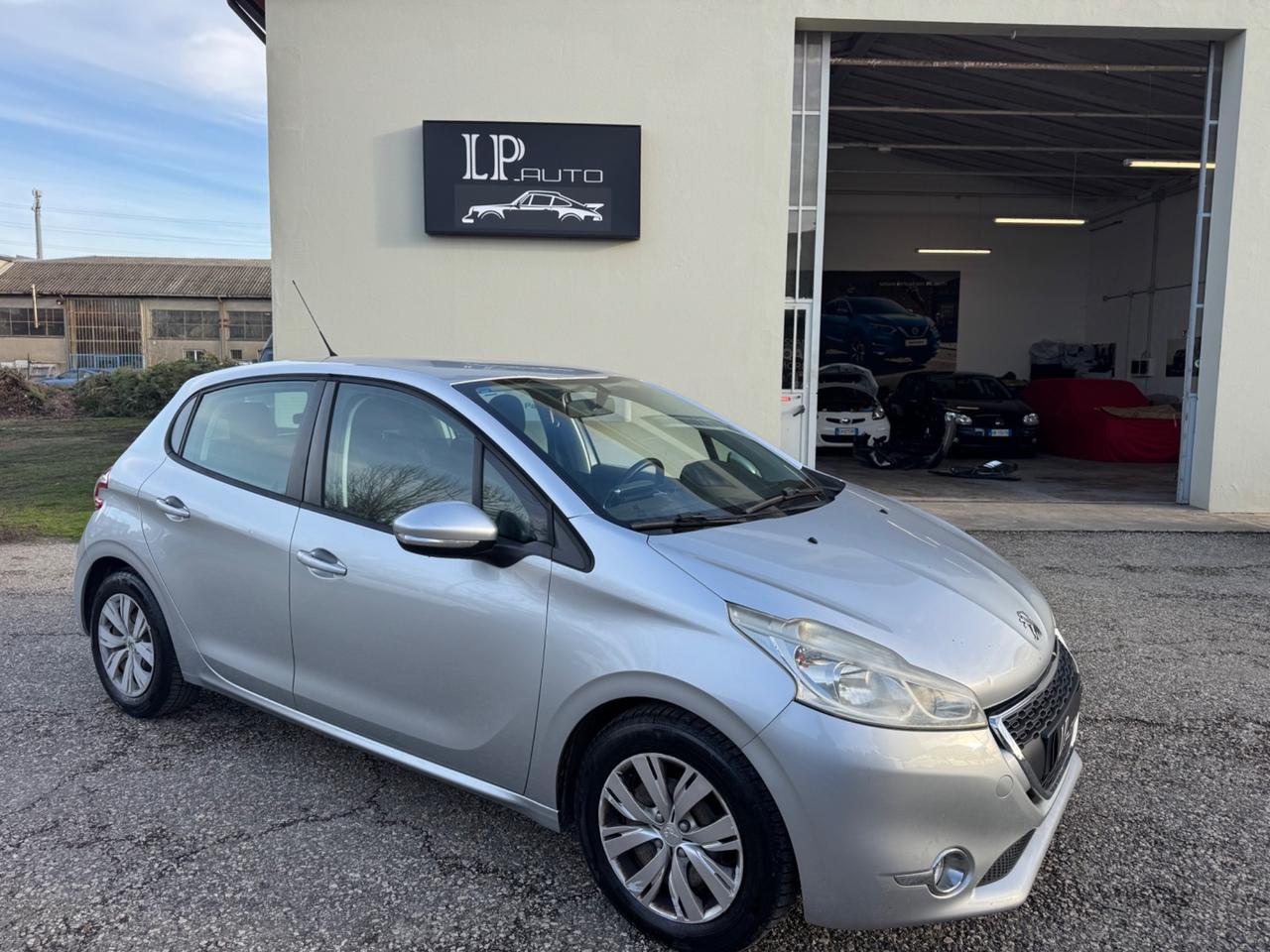 Peugeot 208 Versione Allure