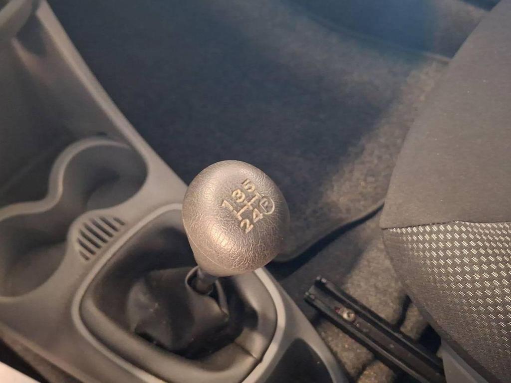 Toyota Aygo 5 Porte 1.0 VVT-i Sol Connect Red Edition