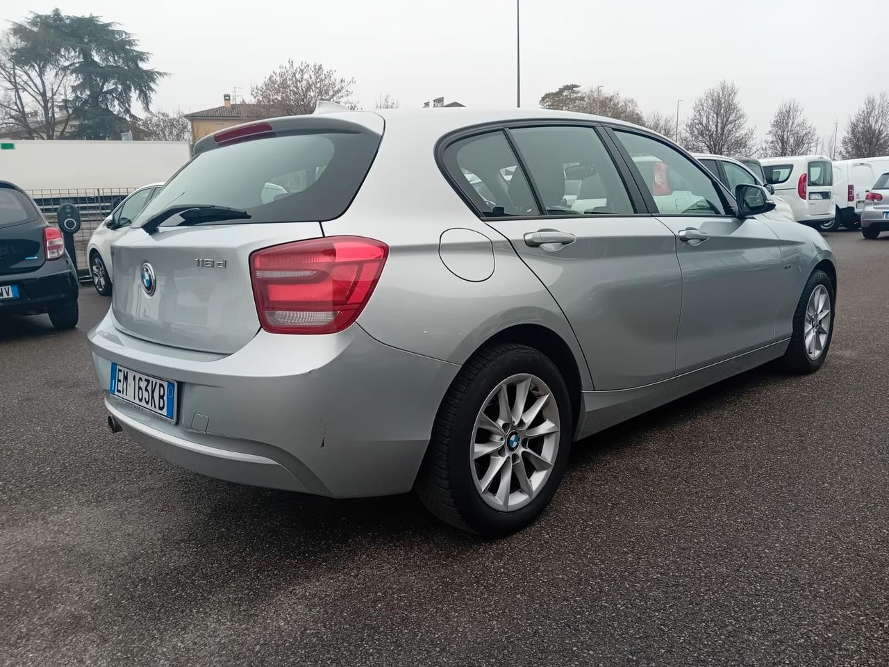 Bmw 118 118d 5p. Urban