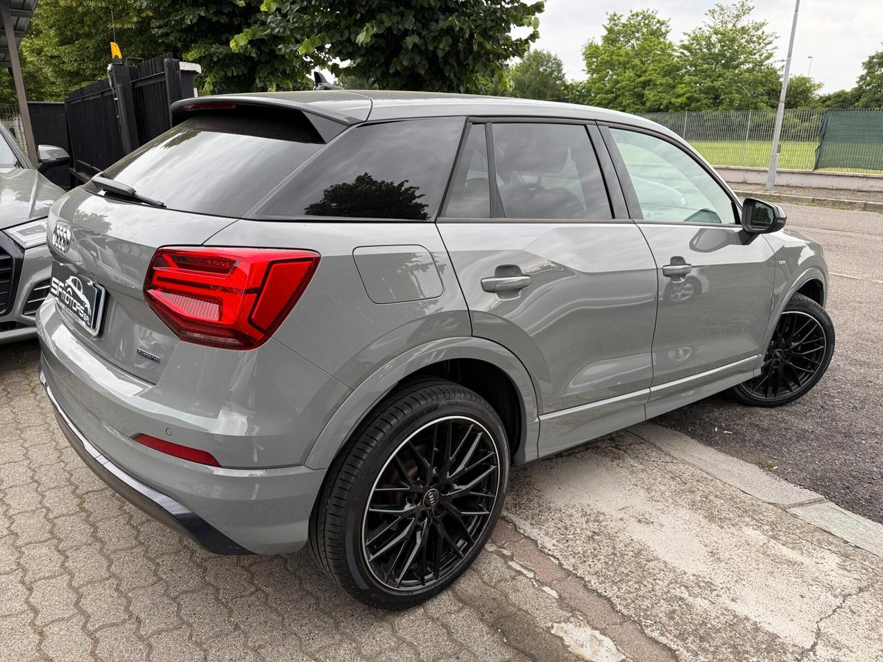 Audi Q2 40 TFSI S tronic Identity Black S Line QUATTRO