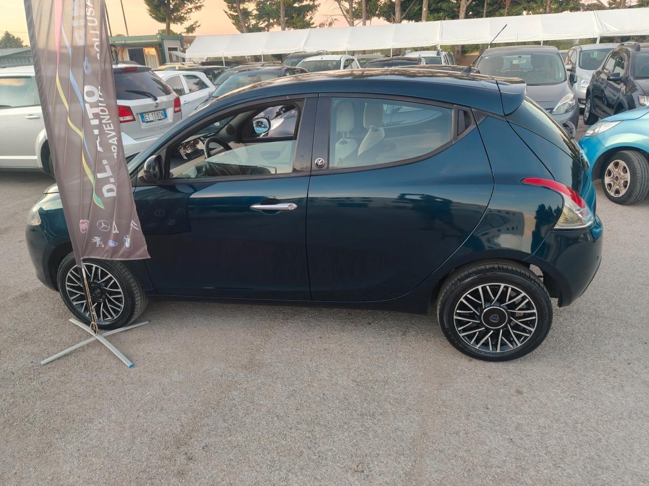 Lancia Ypsilon 1.2 5p GPL Ecochic 30th anniversary