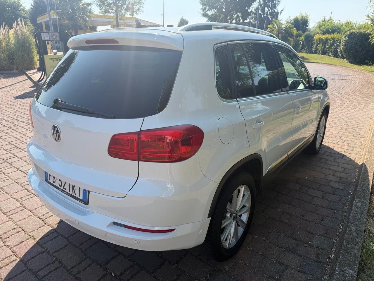 Volkswagen Tiguan 2.0 TDI 110 CV Sport & Style BlueMotion