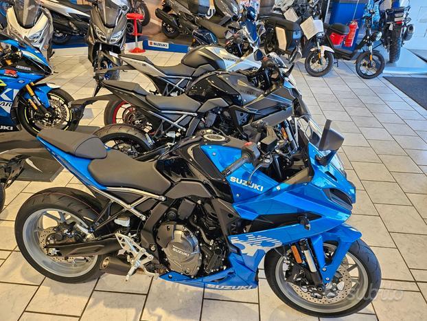 Suzuki GSX-8R X8R CARENATA ABS
