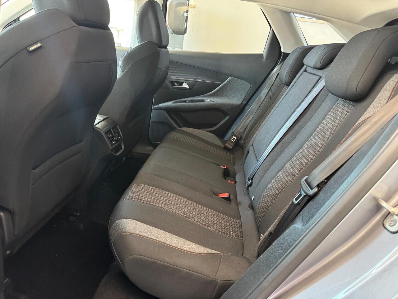 Peugeot 3008 BlueHDi 130Cv - 2020