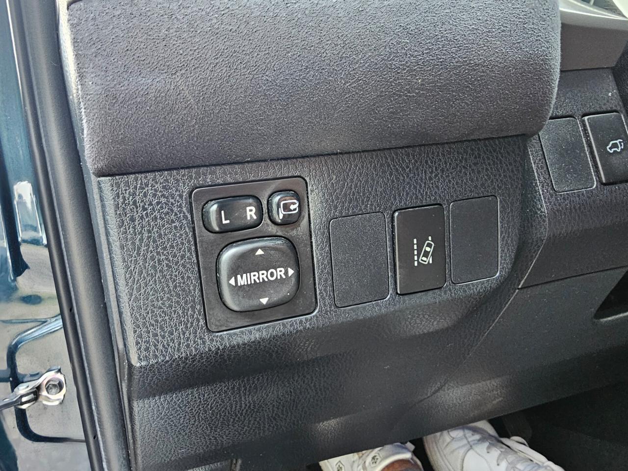 Toyota RAV 4 RAV4 2.0 D-4D 2WD Business