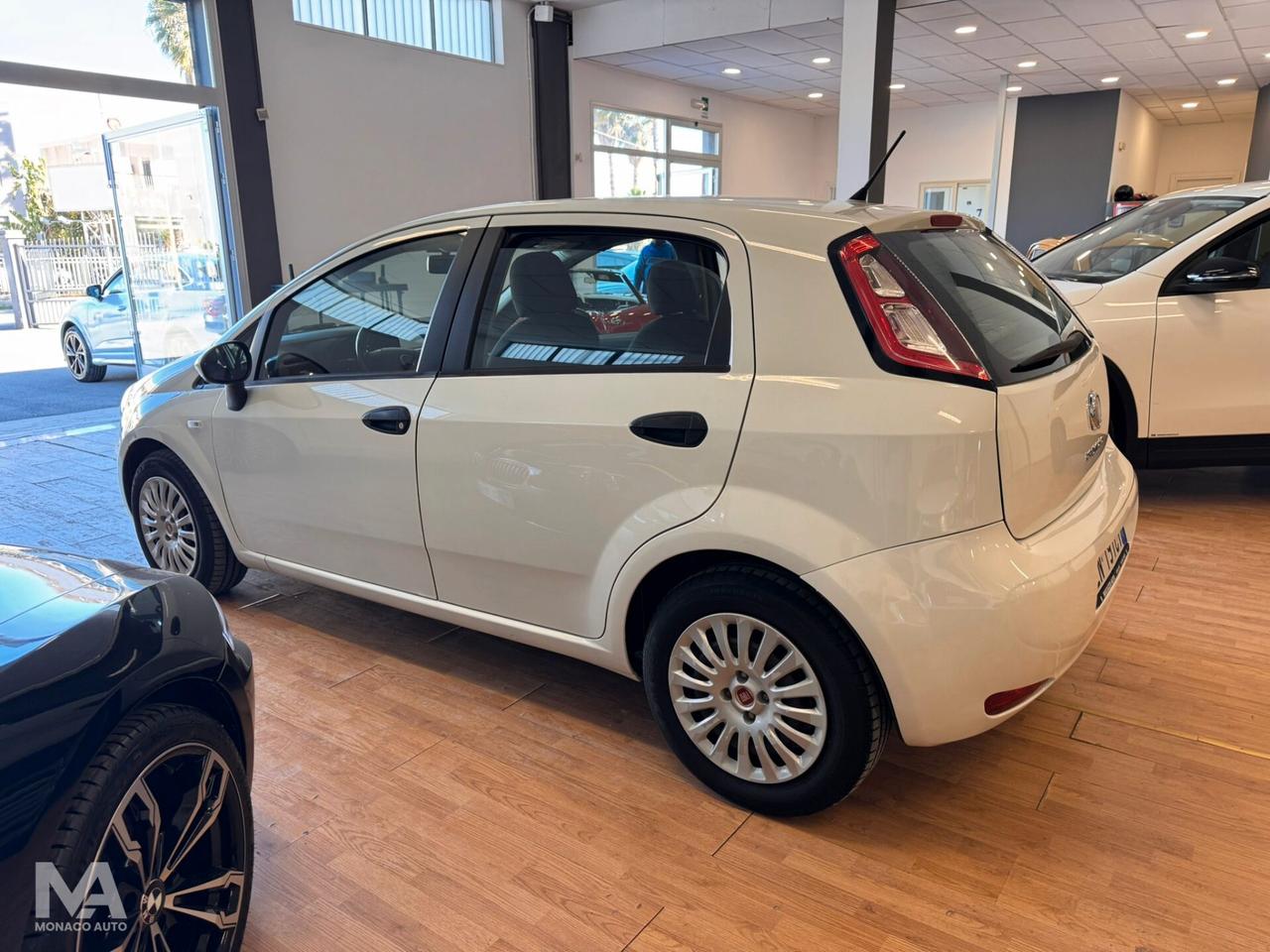 Fiat Punto 1.3 MJT II S&S 85 CV ECO Pop - 2012