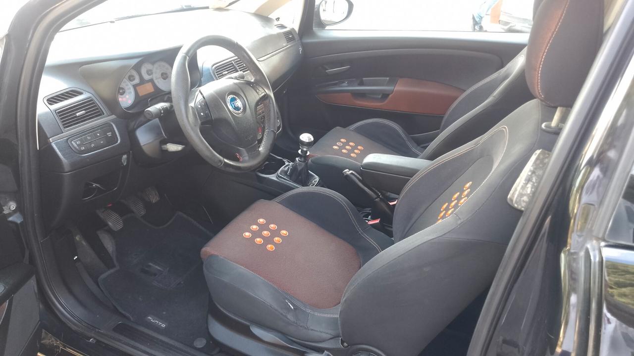 Fiat Grande Punto 1.4 Starjet 16V 3 porte Dynamic 08