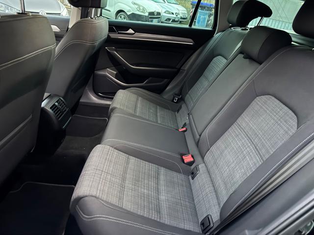 VOLKSWAGEN Passat Variant 1.6 TDI SCR DSG Business BMT