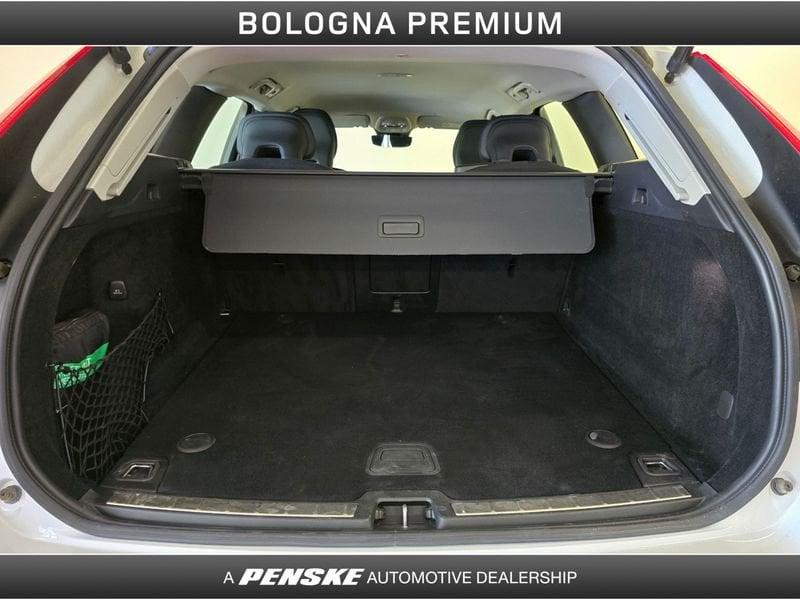Volvo XC60 XC60 B4 (d) Geartronic Momentum Pro N1 - AUTOCARRO