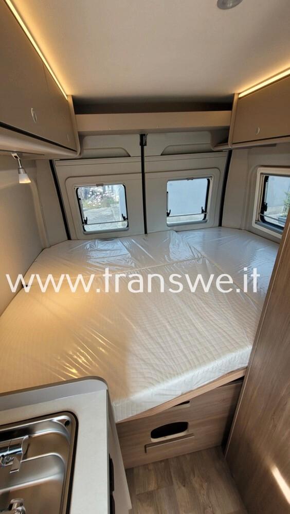 Carado CV 600 PRO+ camper van con tetto POP UP