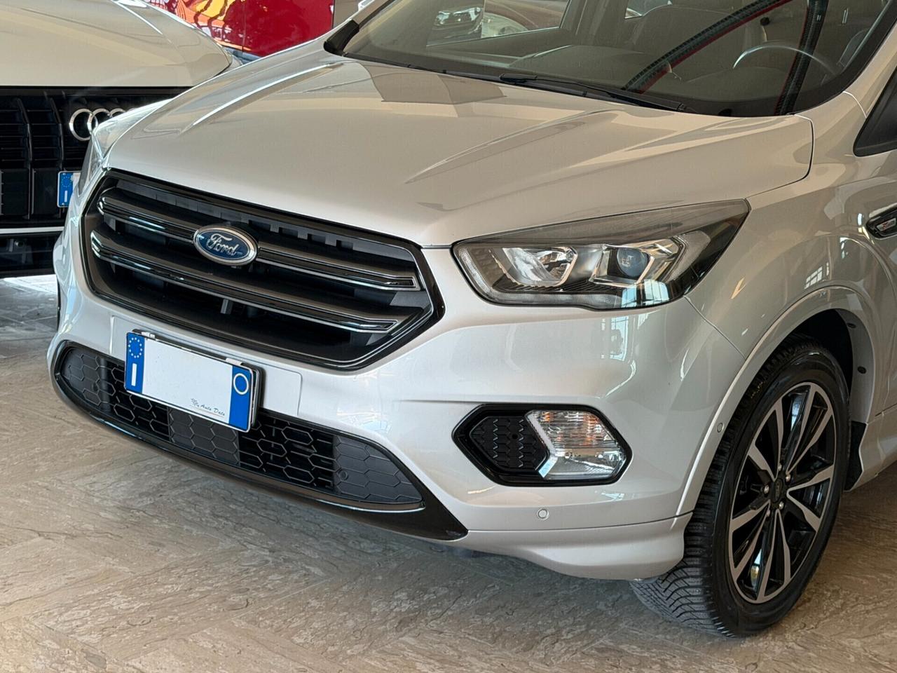 Ford Kuga 2WD 2.0 TDCI 120 cv. ST LINE