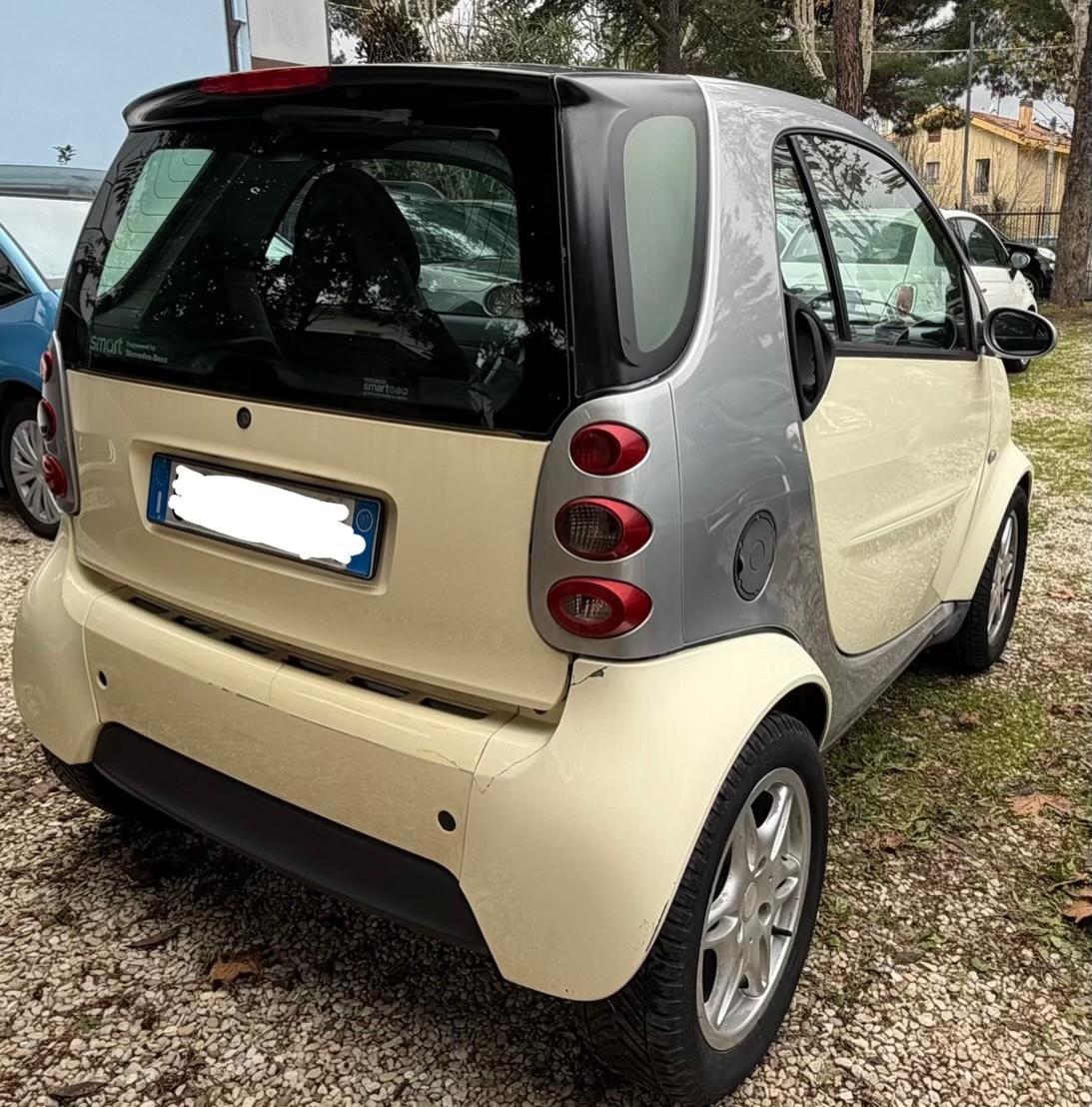 Smart 700 city-coupé passion