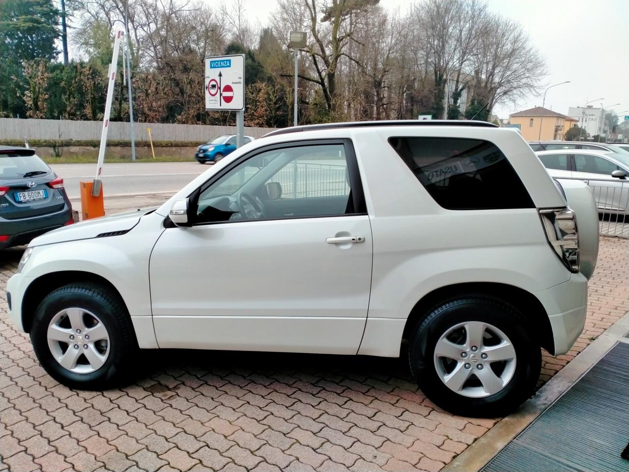 SUZUKI GRAN VITARA 1.9DDIS 3 PORTE EVOLUTION NAVI OFFROAD EURO5