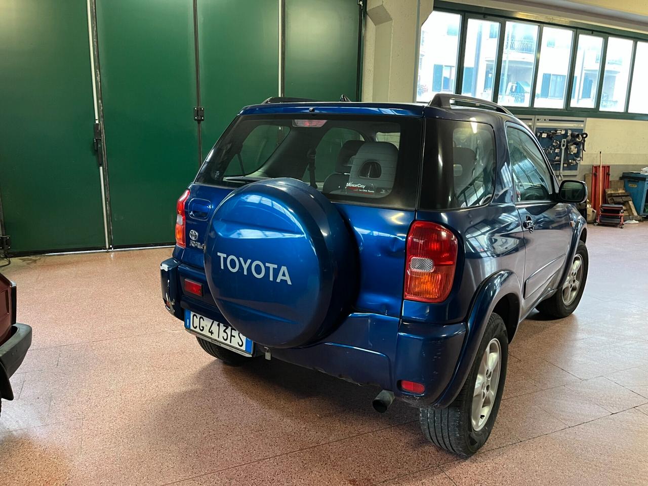 Toyota RAV 4 RAV4 2.0 Tdi D-4D cat 3 porte Sol