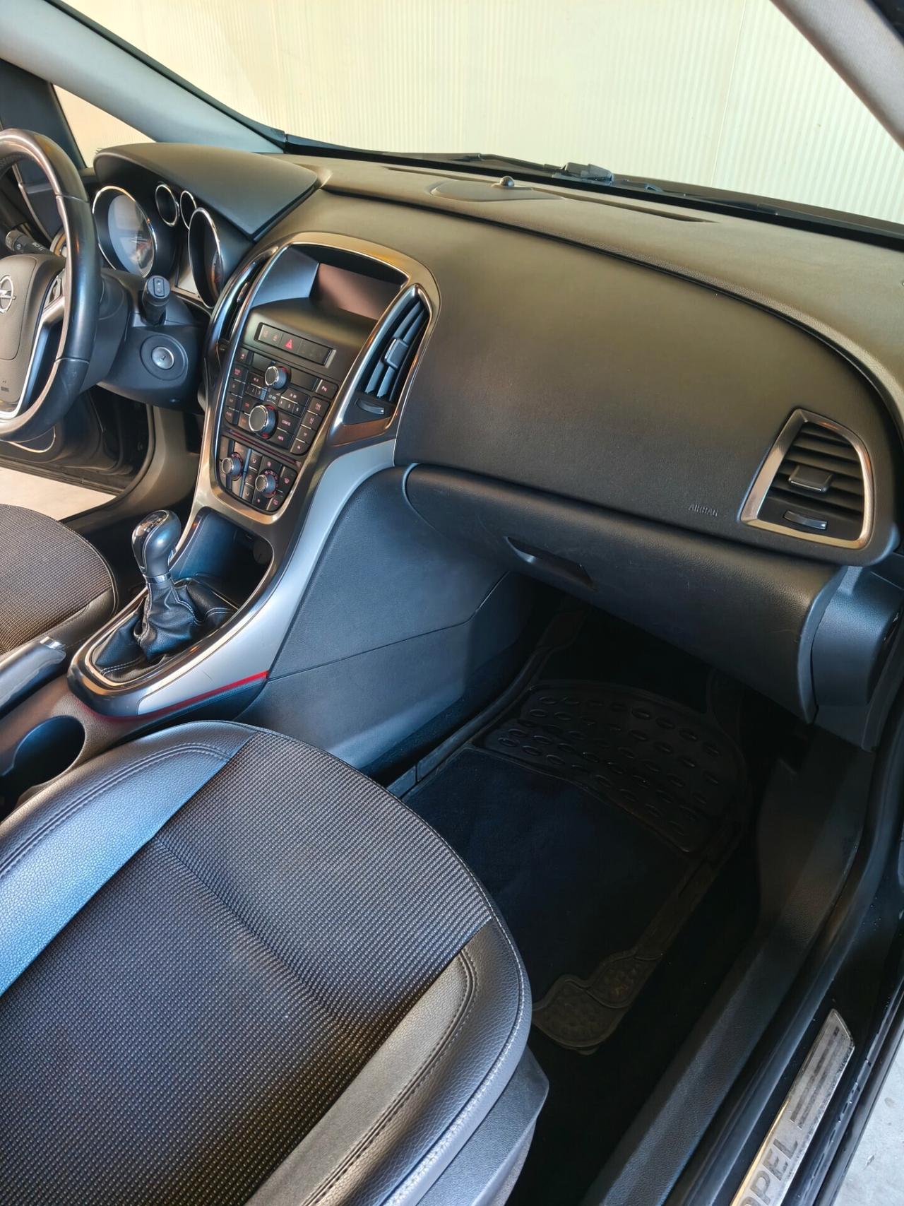 Opel Astra 1.7 CDTI 110CV 5 porte