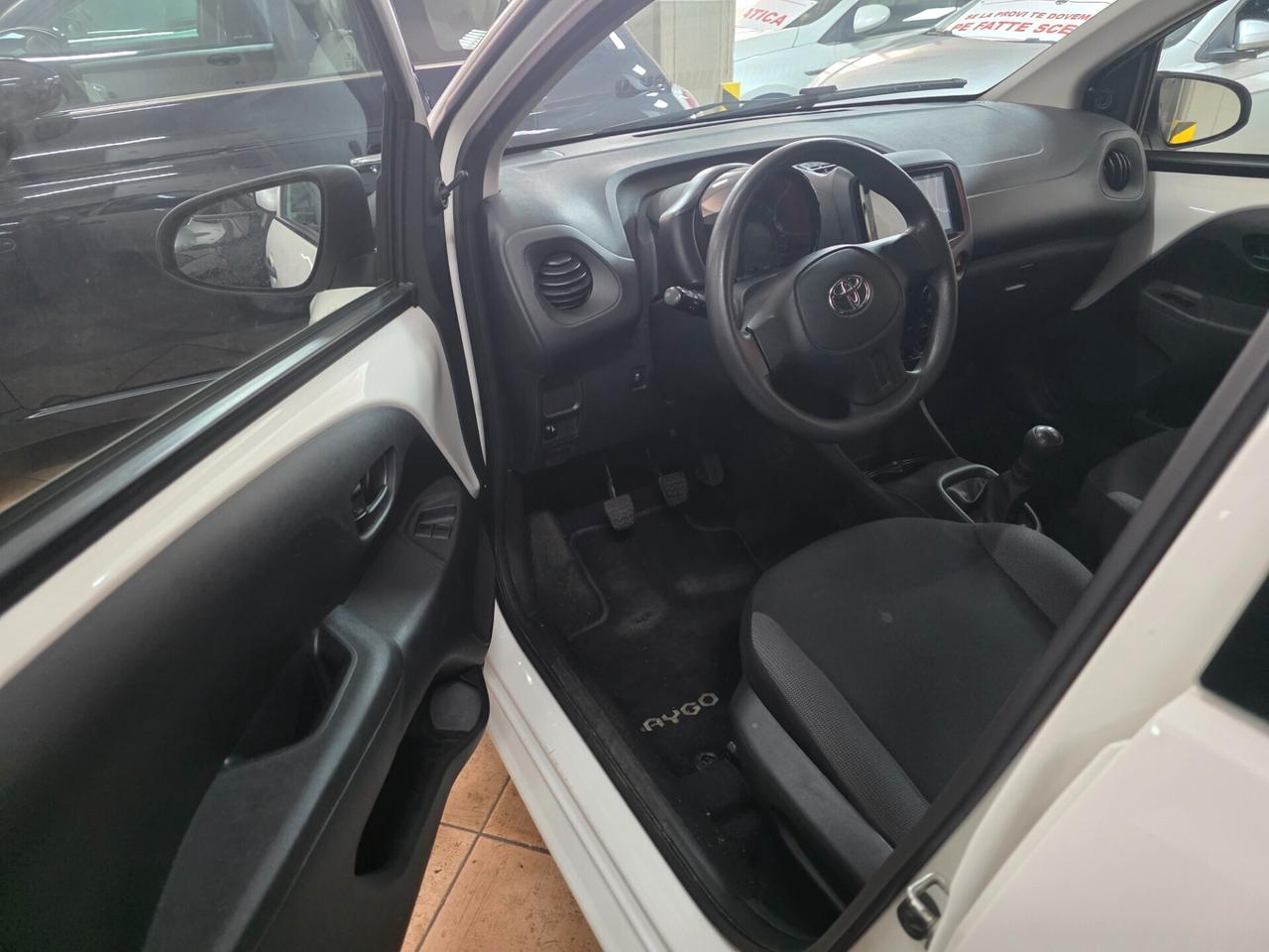 Toyota Aygo 1.0 VVT-i 69 CV 5 porte PROMO ATTIVA