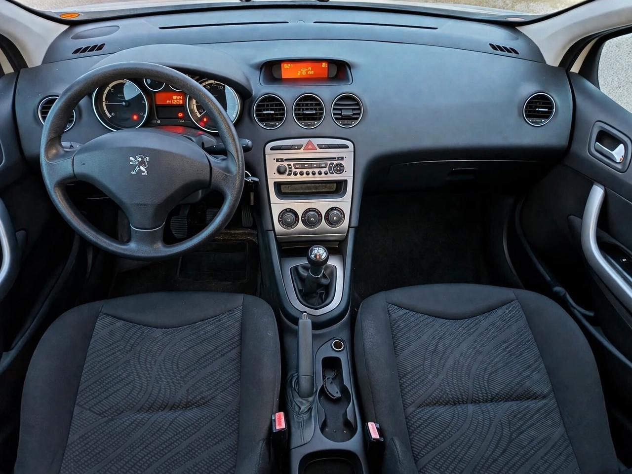 Peugeot 308 1.6 8V HDi 93CV 5p. Active €5 NEOPAT UNOCOP 140.000KM