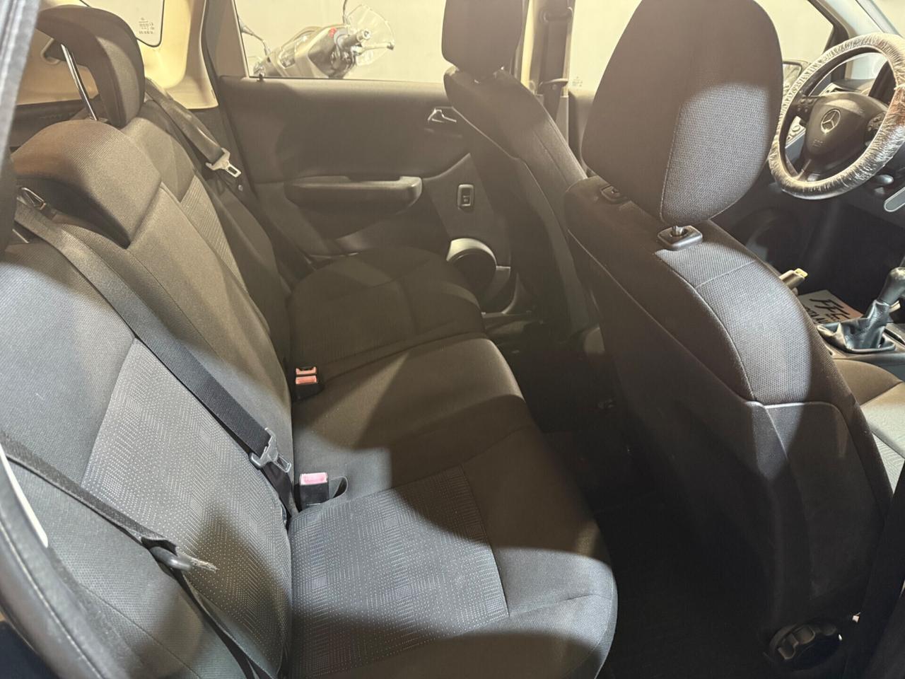 Mercedes-benz A 180 A 180 CDI BlueEFFICIENCY Sport